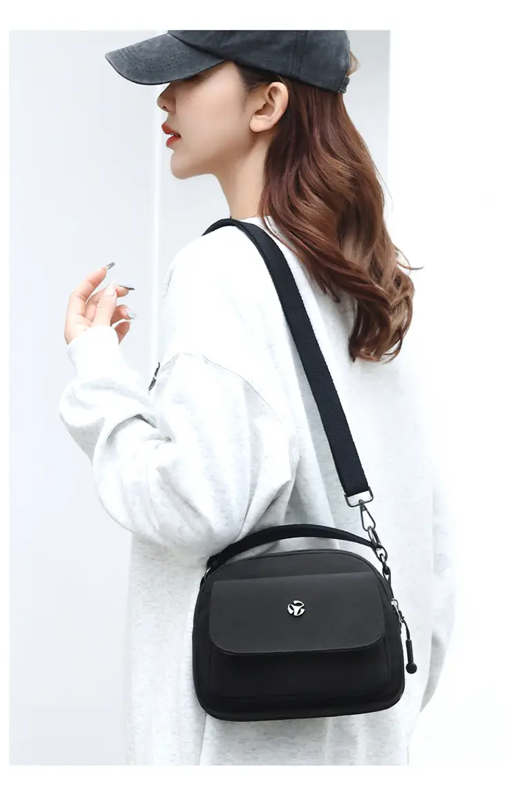 Waterproof Nylon Women's Shoulder Bag 2024 Winter New — feature 22