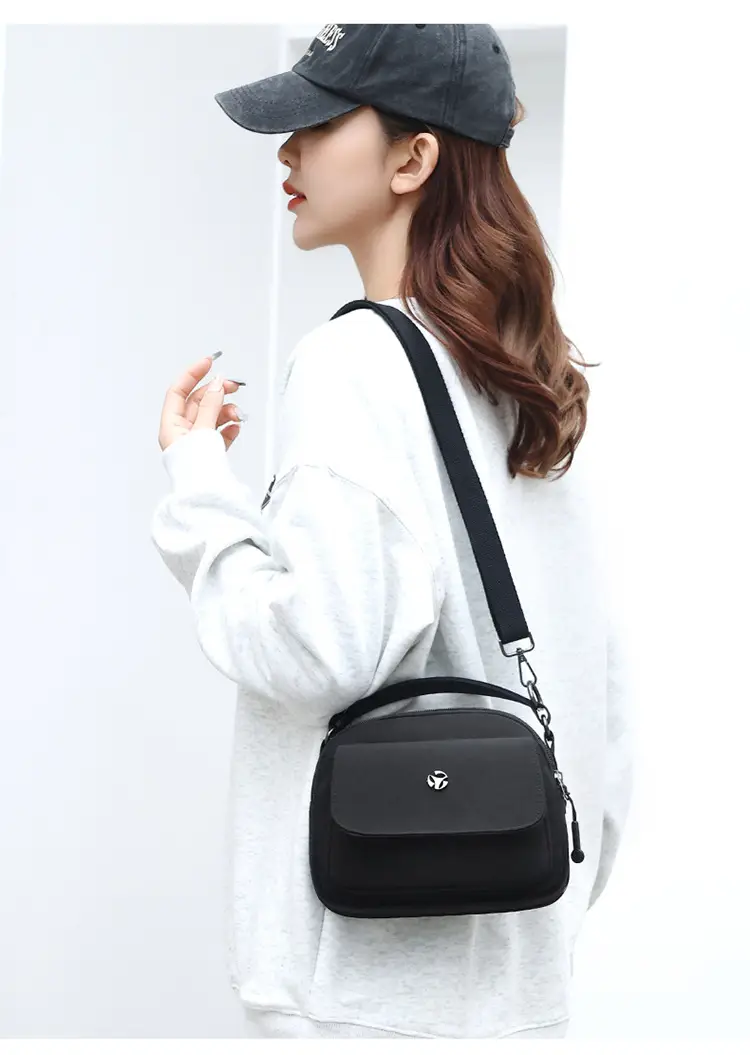 Waterproof Nylon Women's Shoulder Bag 2024 Winter New — feature 7