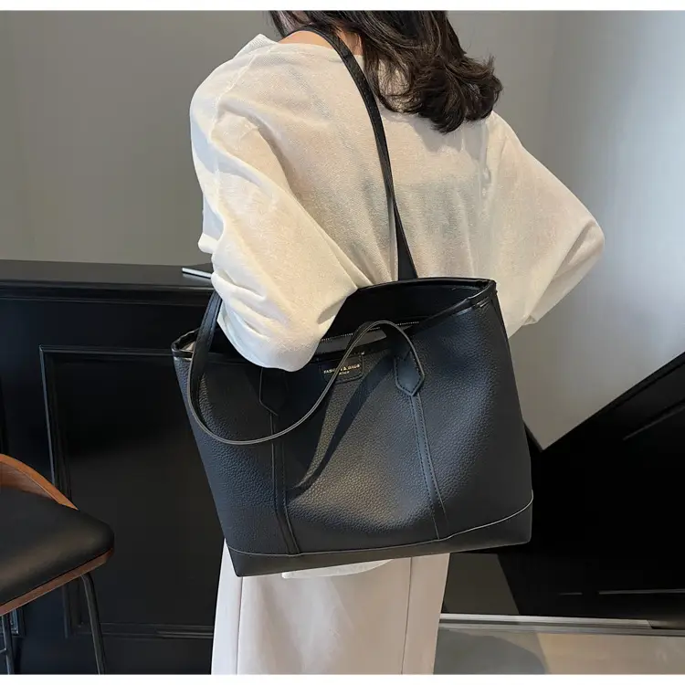 Women's Large Capacity Shoulder Bag Brown Leather Casual Tote — feature 13
