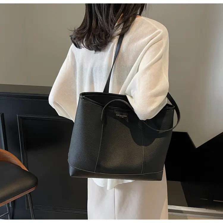 Women's Large Capacity Shoulder Bag Brown Leather Casual Tote — feature 16