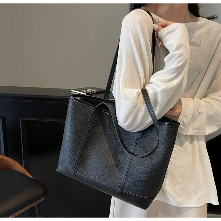 Women's Large Capacity Shoulder Bag Brown Leather Casual Tote — feature 18