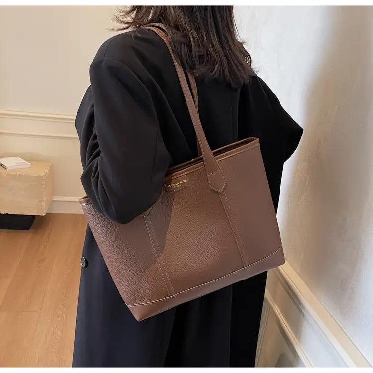 Women's Large Capacity Shoulder Bag Brown Leather Casual Tote — feature 37