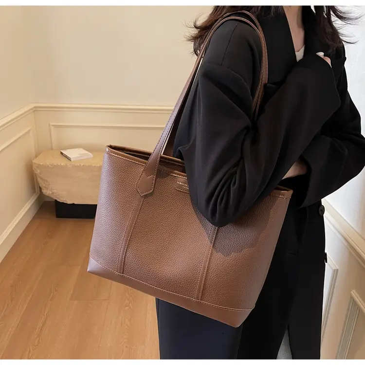Women's Large Capacity Shoulder Bag Brown Leather Casual Tote — feature 39