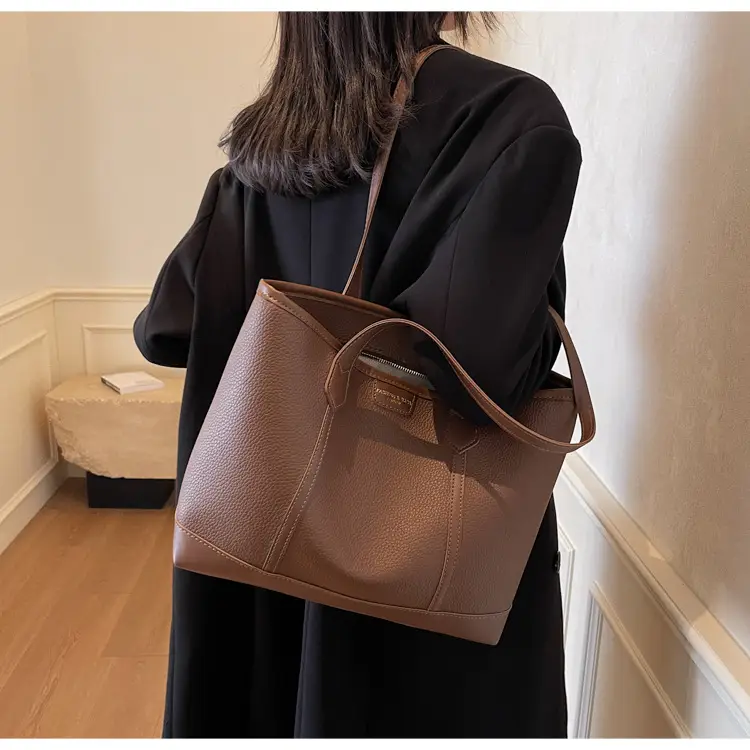 Women's Large Capacity Shoulder Bag Brown Leather Casual Tote — feature 42