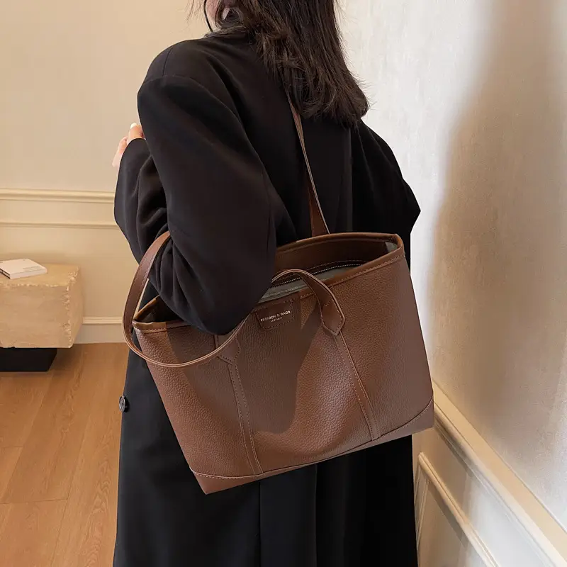 Women's Large Capacity Shoulder Bag Brown Leather Casual Tote - Image 2