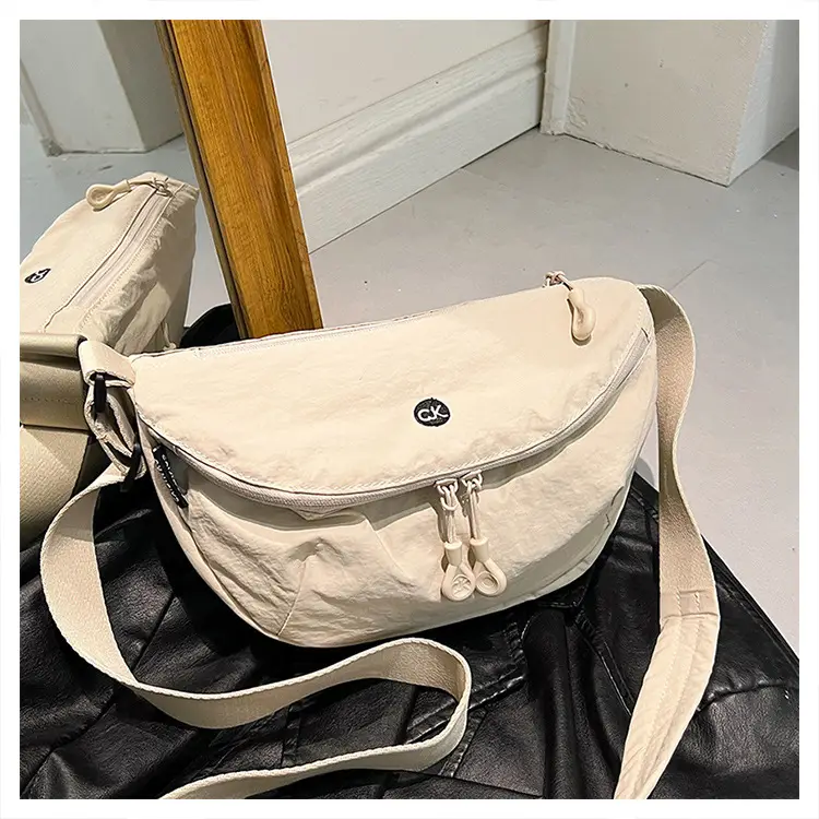 Ultra-light Portable Women's Shoulder Crossbody Bag Black — feature 21
