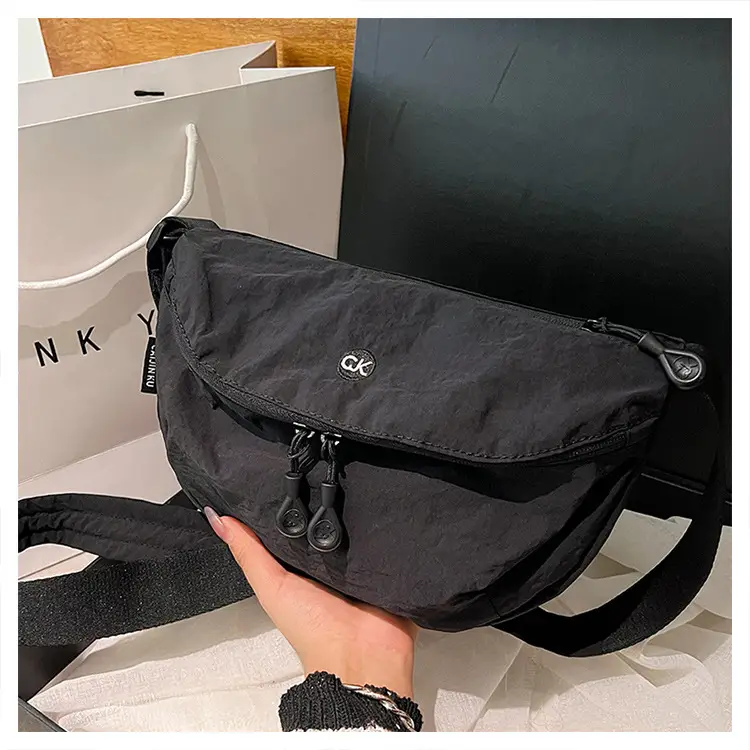 Ultra-light Portable Women's Shoulder Crossbody Bag Black — feature 25