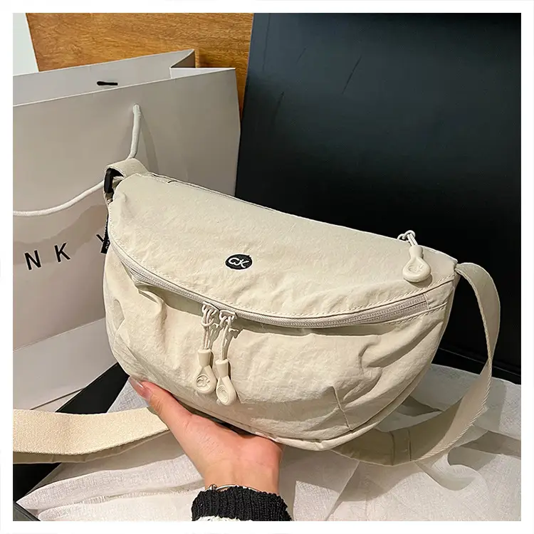 Ultra-light Portable Women's Shoulder Crossbody Bag Black — feature 27