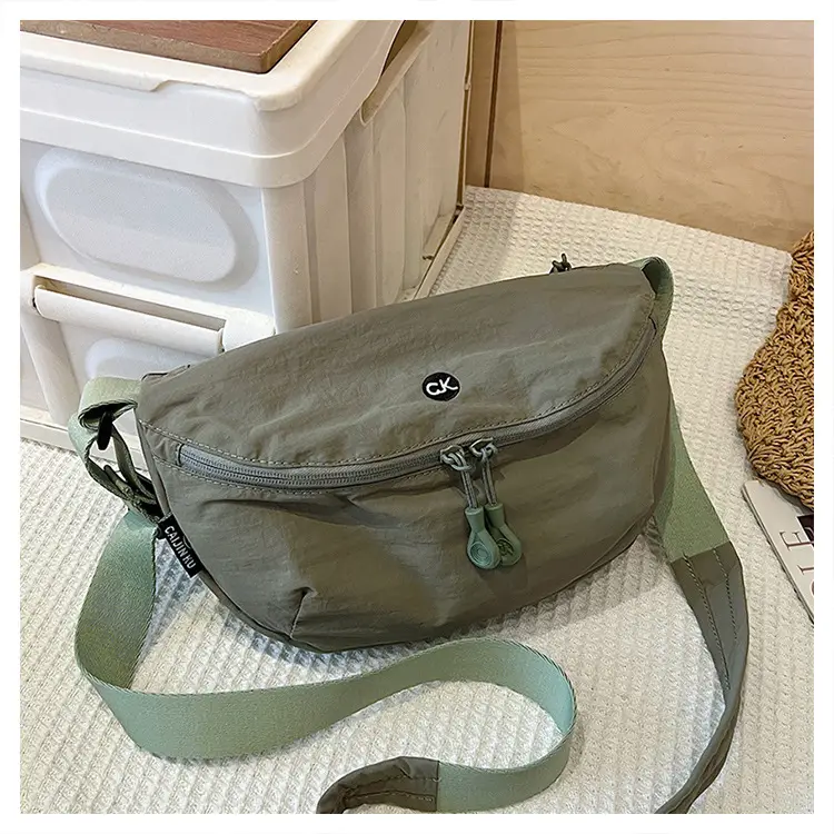 Ultra-light Portable Women's Shoulder Crossbody Bag Black — feature 31