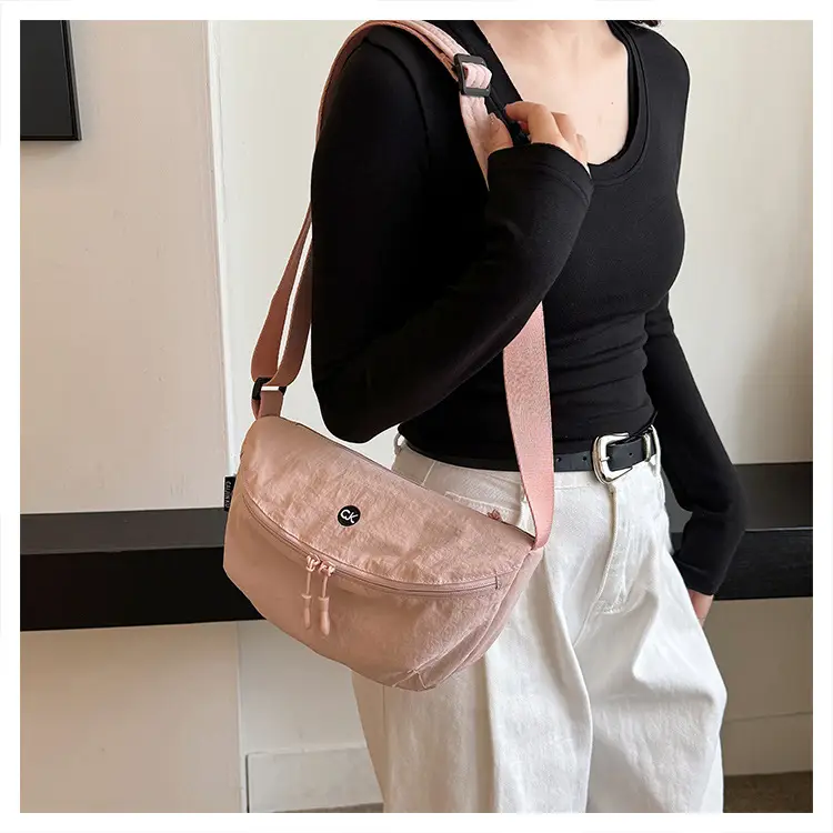 Ultra-light Portable Women's Shoulder Crossbody Bag Black — feature 32