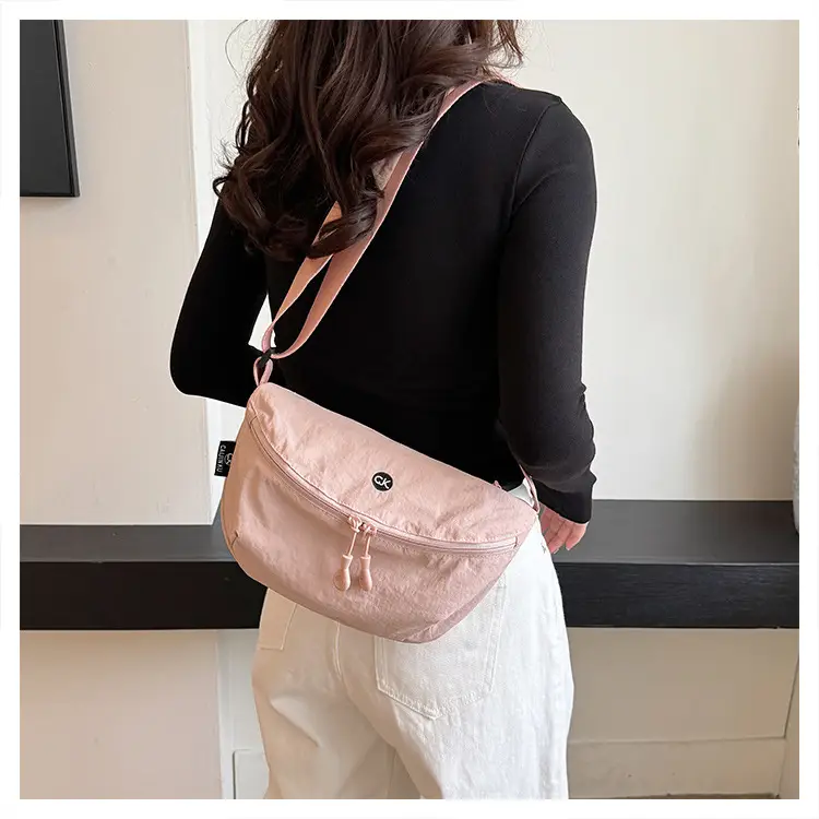 Ultra-light Portable Women's Shoulder Crossbody Bag Black — feature 33
