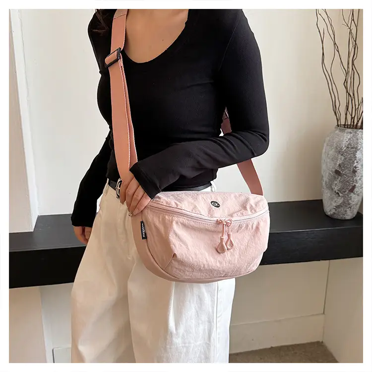 Ultra-light Portable Women's Shoulder Crossbody Bag Black — feature 35