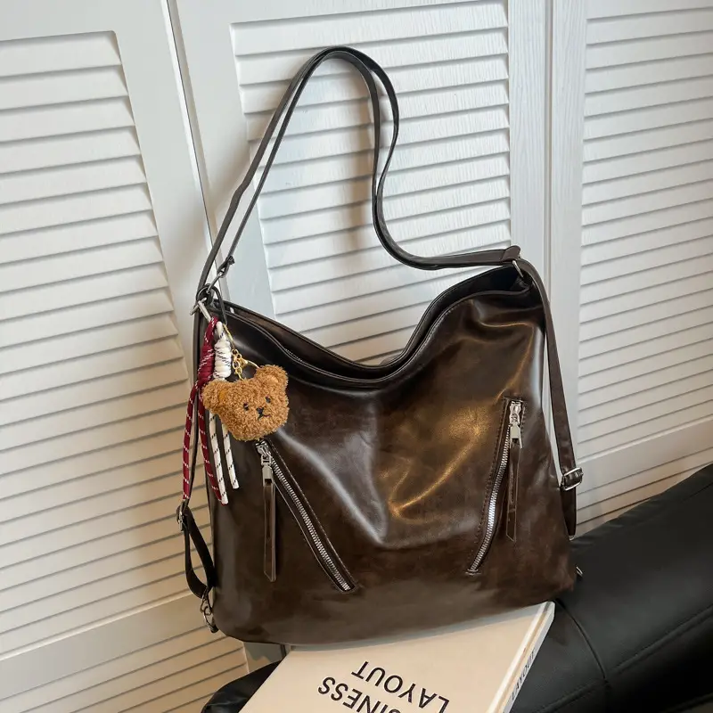 Vintage Brown Leather Shoulder Bag for Women - Image 5
