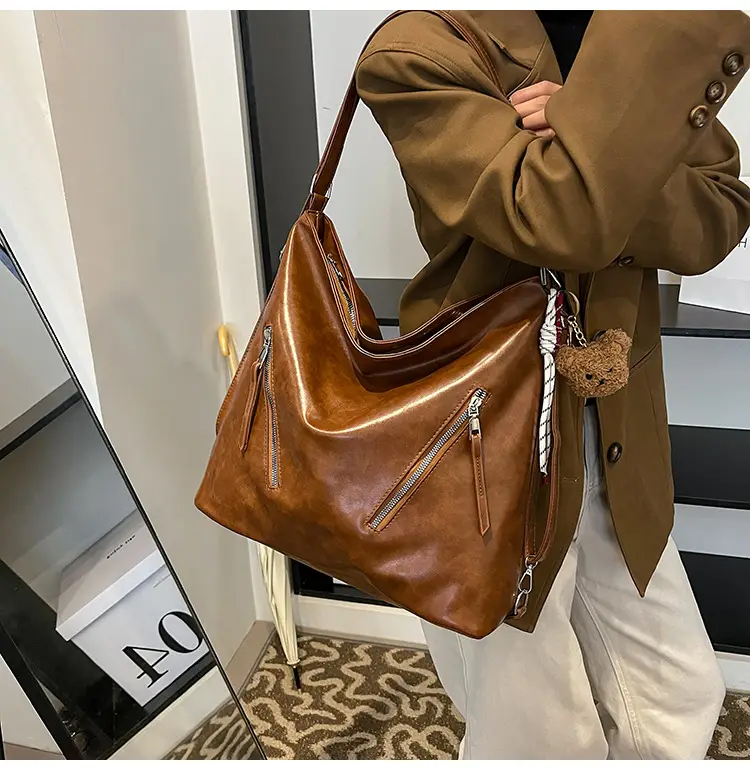 Vintage Brown Leather Shoulder Bag for Women — feature 9