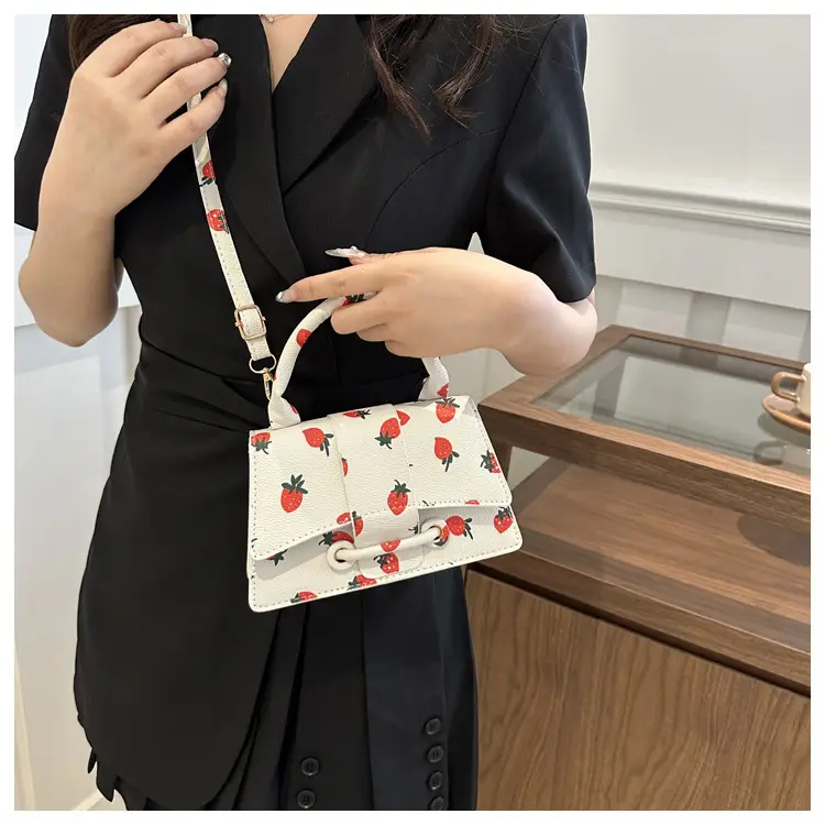 Cute Strawberry Printed Crossbody Bag Women 2024 — feature 12