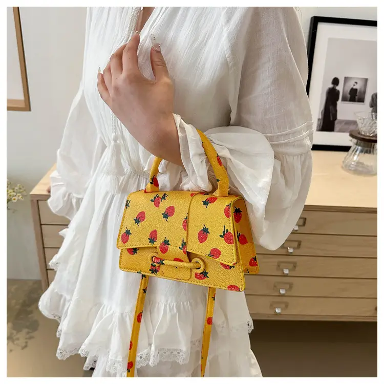 Cute Strawberry Printed Crossbody Bag Women 2024 — feature 19