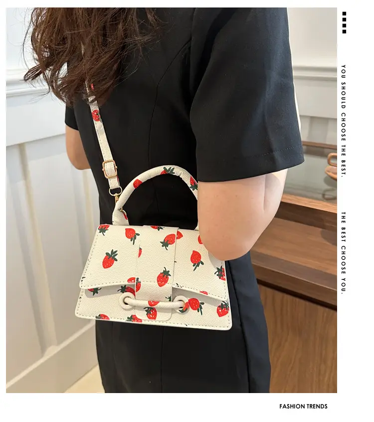 Cute Strawberry Printed Crossbody Bag Women 2024 — feature 2