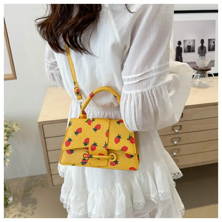 Cute Strawberry Printed Crossbody Bag Women 2024 — feature 21