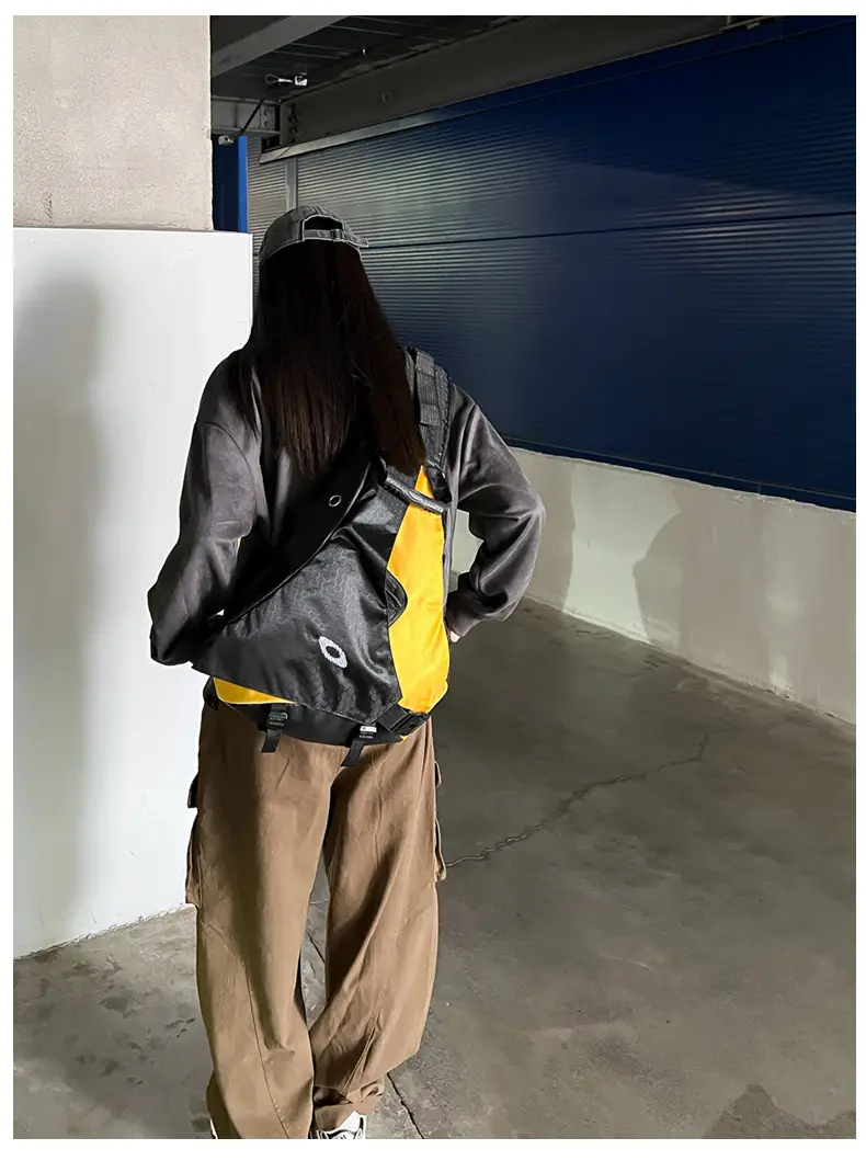 2024 Lightweight Sports Backpack for Men Women Black Yellow — feature 15