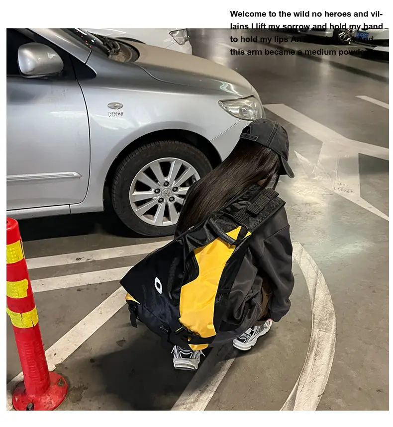 2024 Lightweight Sports Backpack for Men Women Black Yellow — feature 21