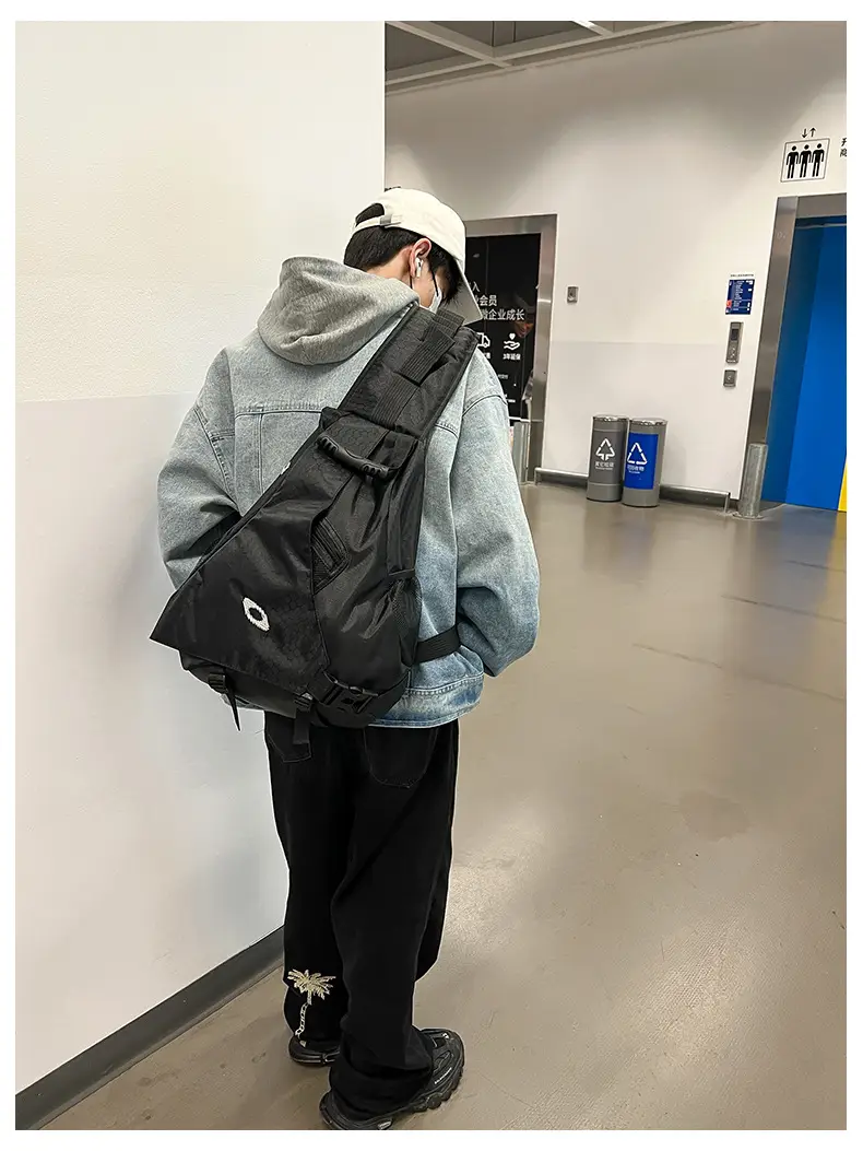 2024 Lightweight Sports Backpack for Men Women Black Yellow — feature 35