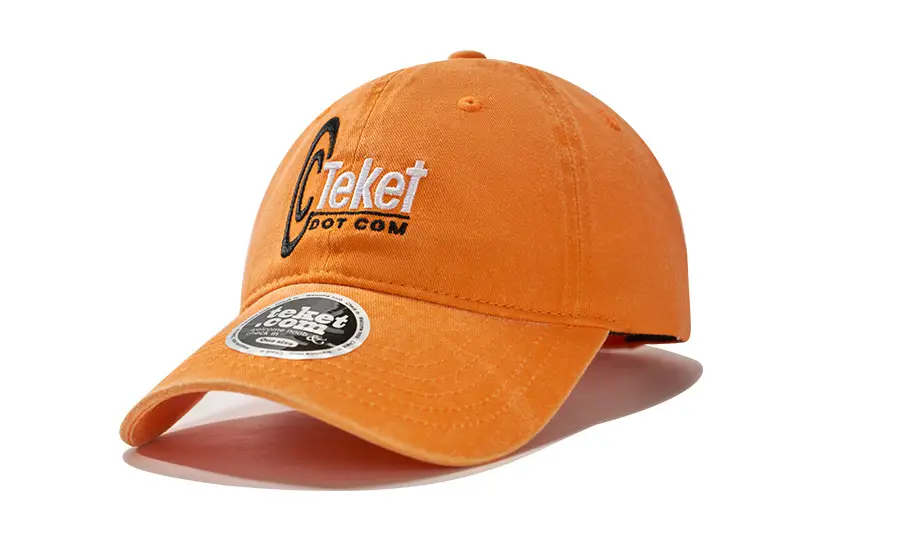 Maroon Retro Men's Baseball Cap with Embroidered Logo — feature 25
