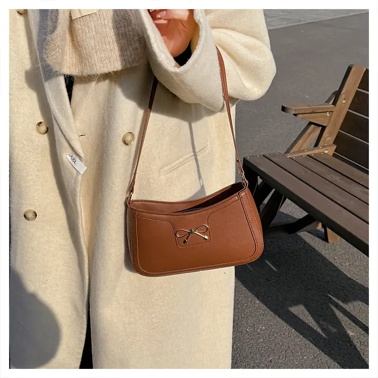 Women's One-shoulder Crossbody Bag Beige Retro Design — feature 11
