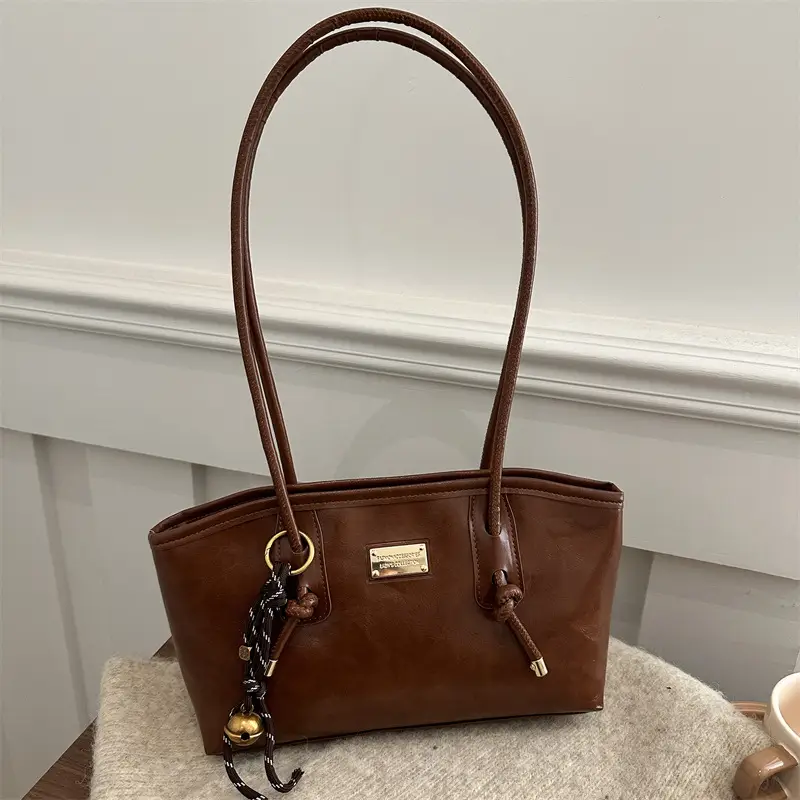Women's Red Leather Shoulder Bag with Gold Plated Handle - Image 10