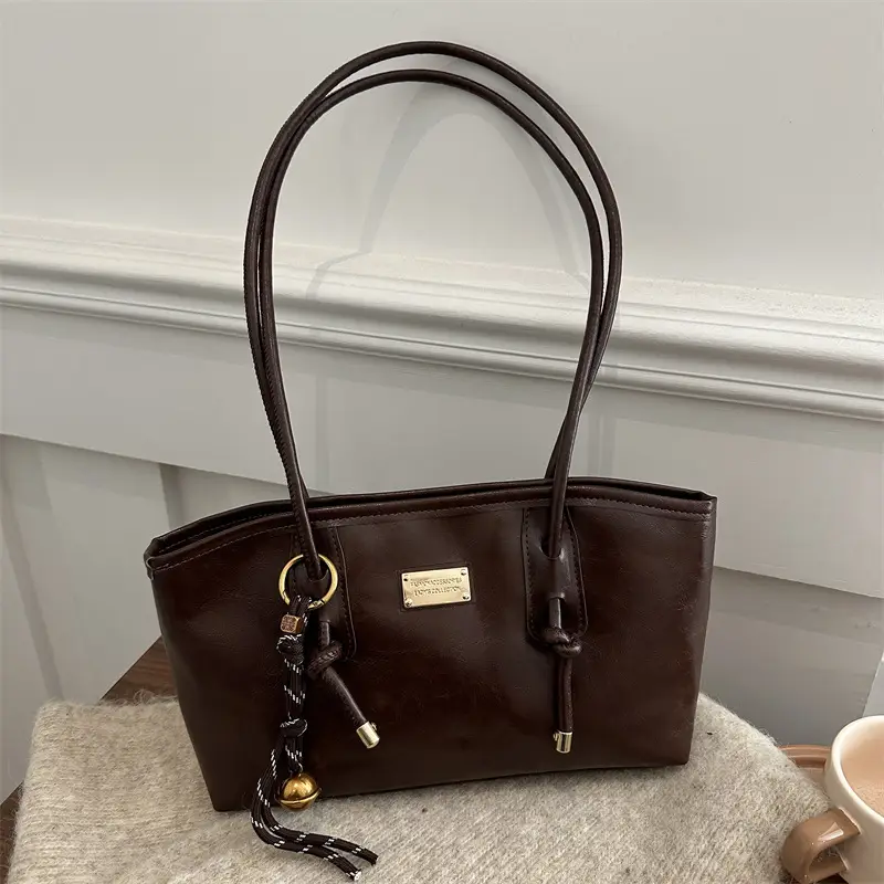 Women's Red Leather Shoulder Bag with Gold Plated Handle - Image 11