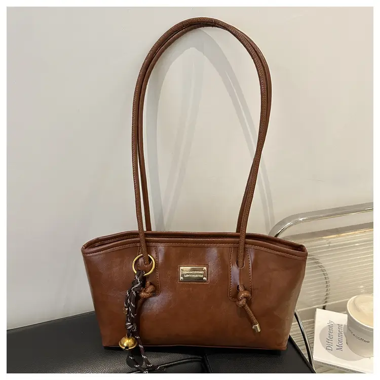 Women's Red Leather Shoulder Bag with Gold Plated Handle — feature 22