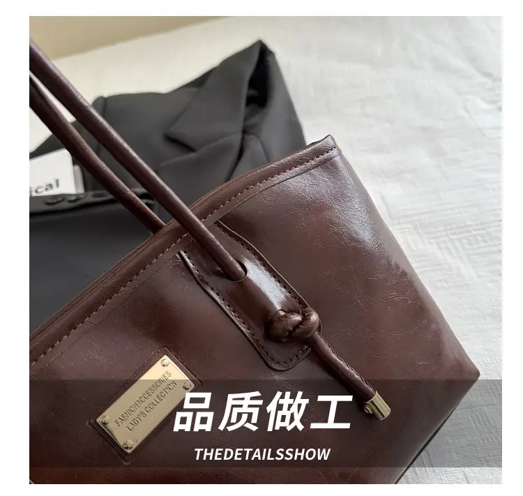 Women's Red Leather Shoulder Bag with Gold Plated Handle — feature 3