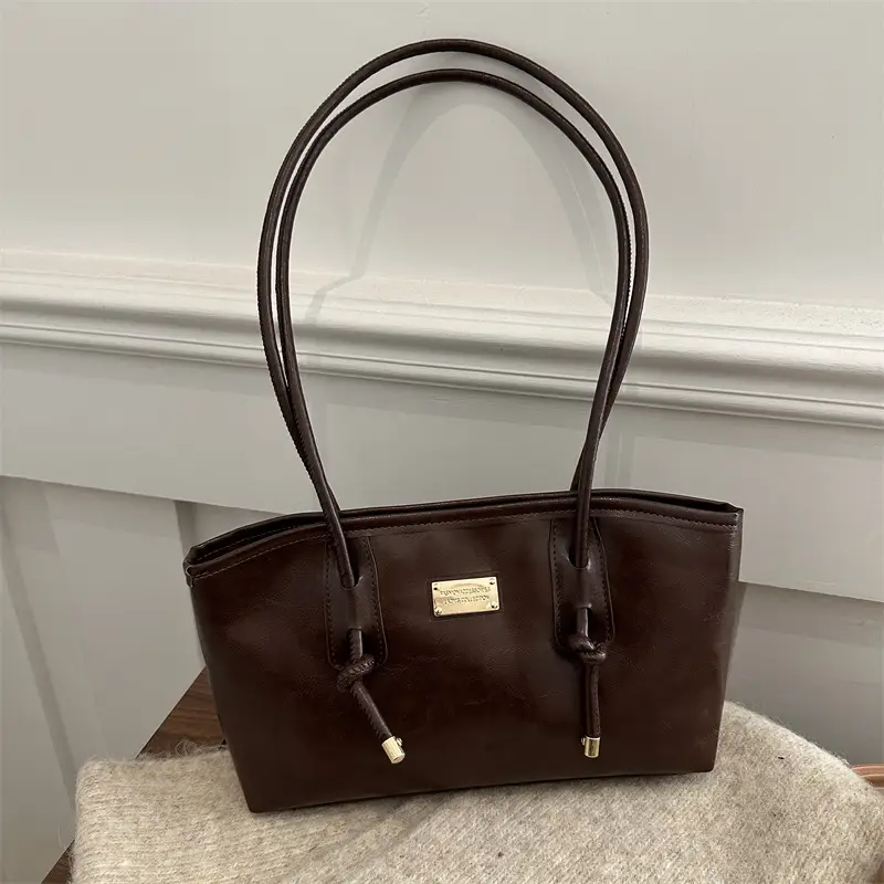 Women's Red Leather Shoulder Bag with Gold Plated Handle - Image 2