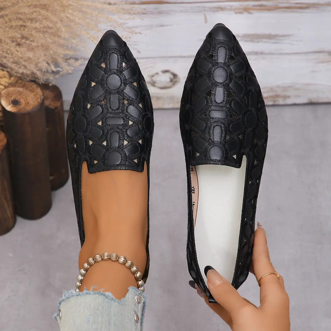 36-43 Large Size Women's Shoes Pointed Toe 2025 New Flat Breathable Shallow Mouth Slip-On Women's Shoes Easiest for Match — feature 1