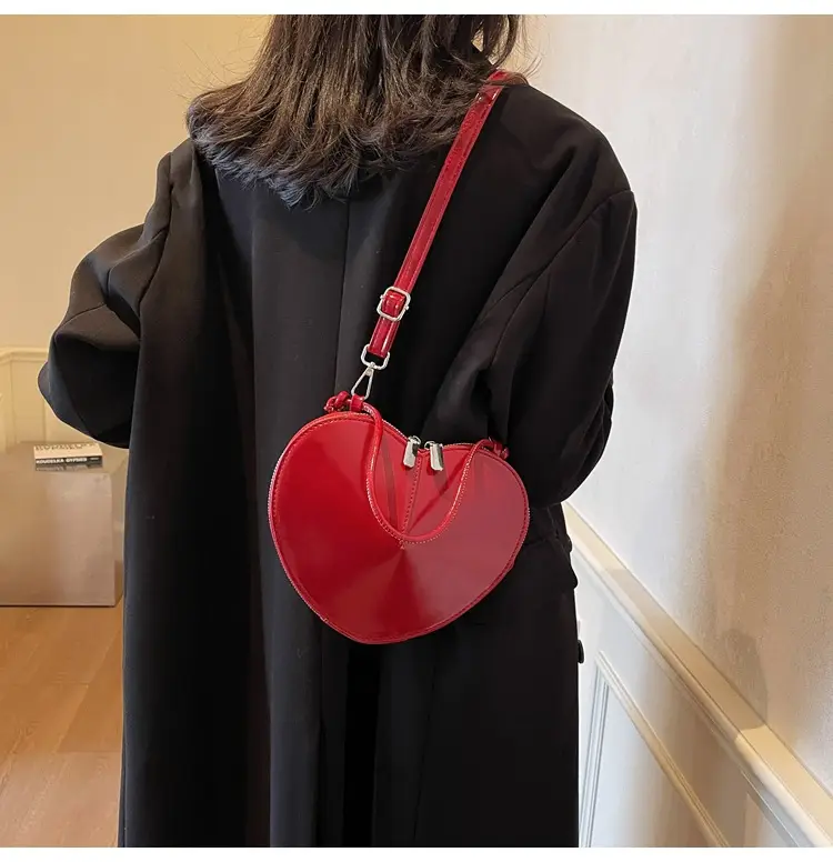 White Heart-Shaped Crossbody Bag for Women — feature 19