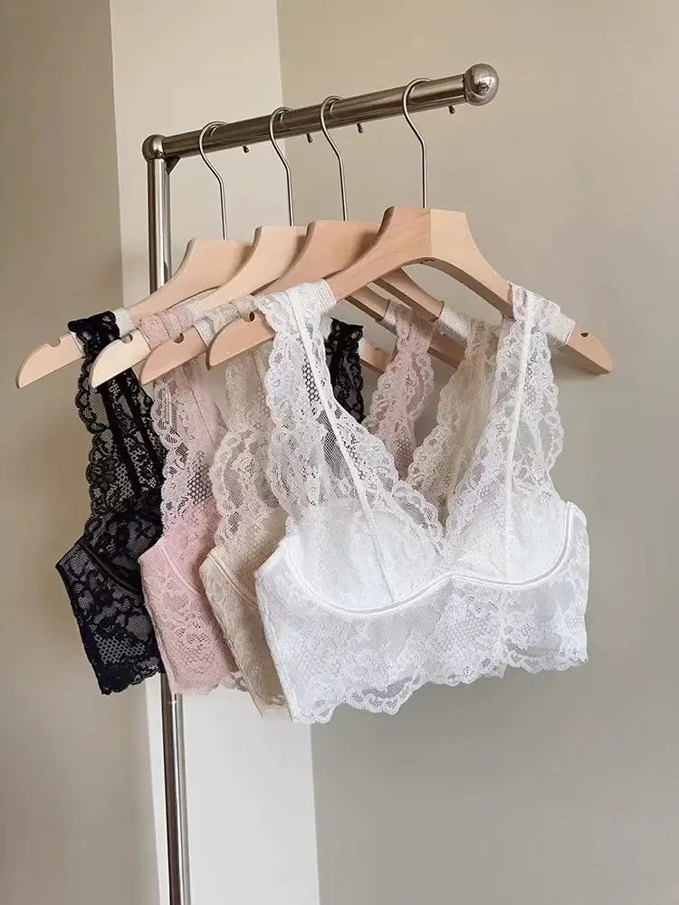Big Chest Small Underwear Women's French Lace Back Vest — feature 1