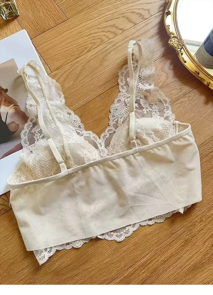 Big Chest Small Underwear Women's French Lace Back Vest — feature 4