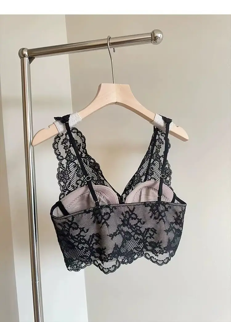 Big Chest Small Underwear Women's French Lace Back Vest — feature 5