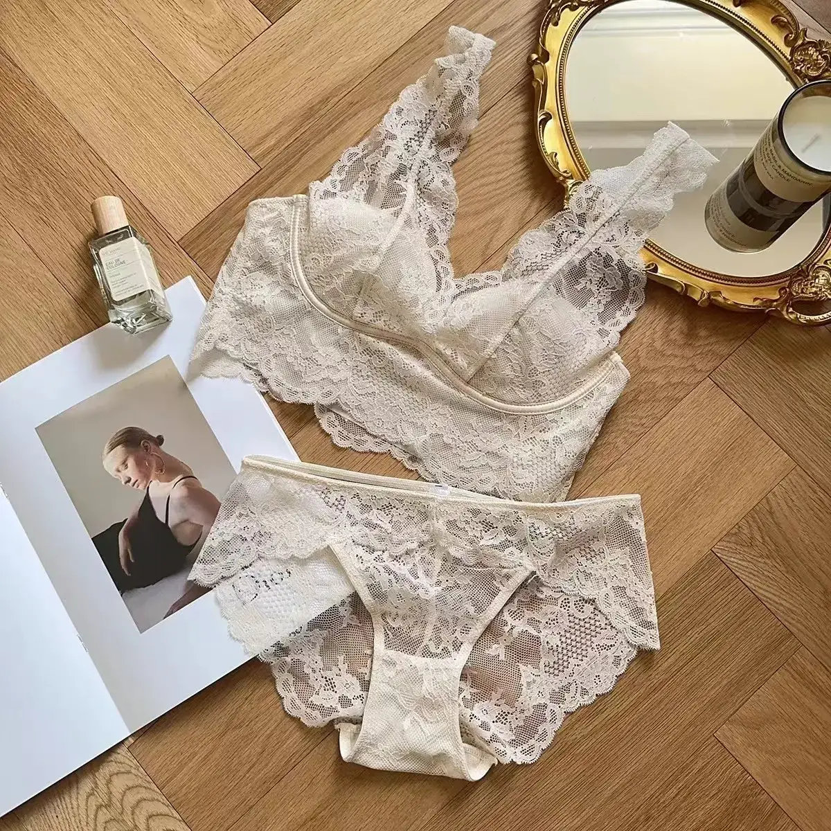 Big Chest Small Underwear Women's French Lace Back Vest