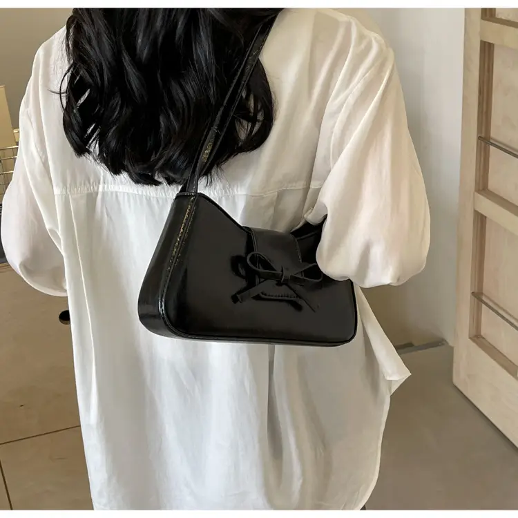 Black Crossbody Bag for Women 2026 Retro Design — feature 23