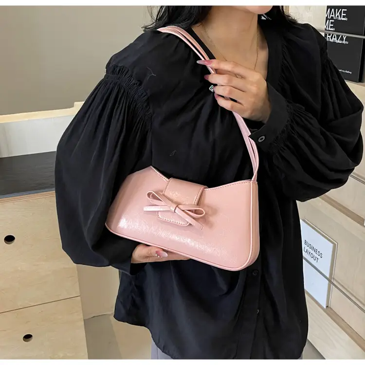 Black Crossbody Bag for Women 2026 Retro Design — feature 24