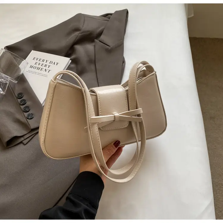 Black Crossbody Bag for Women 2026 Retro Design — feature 29