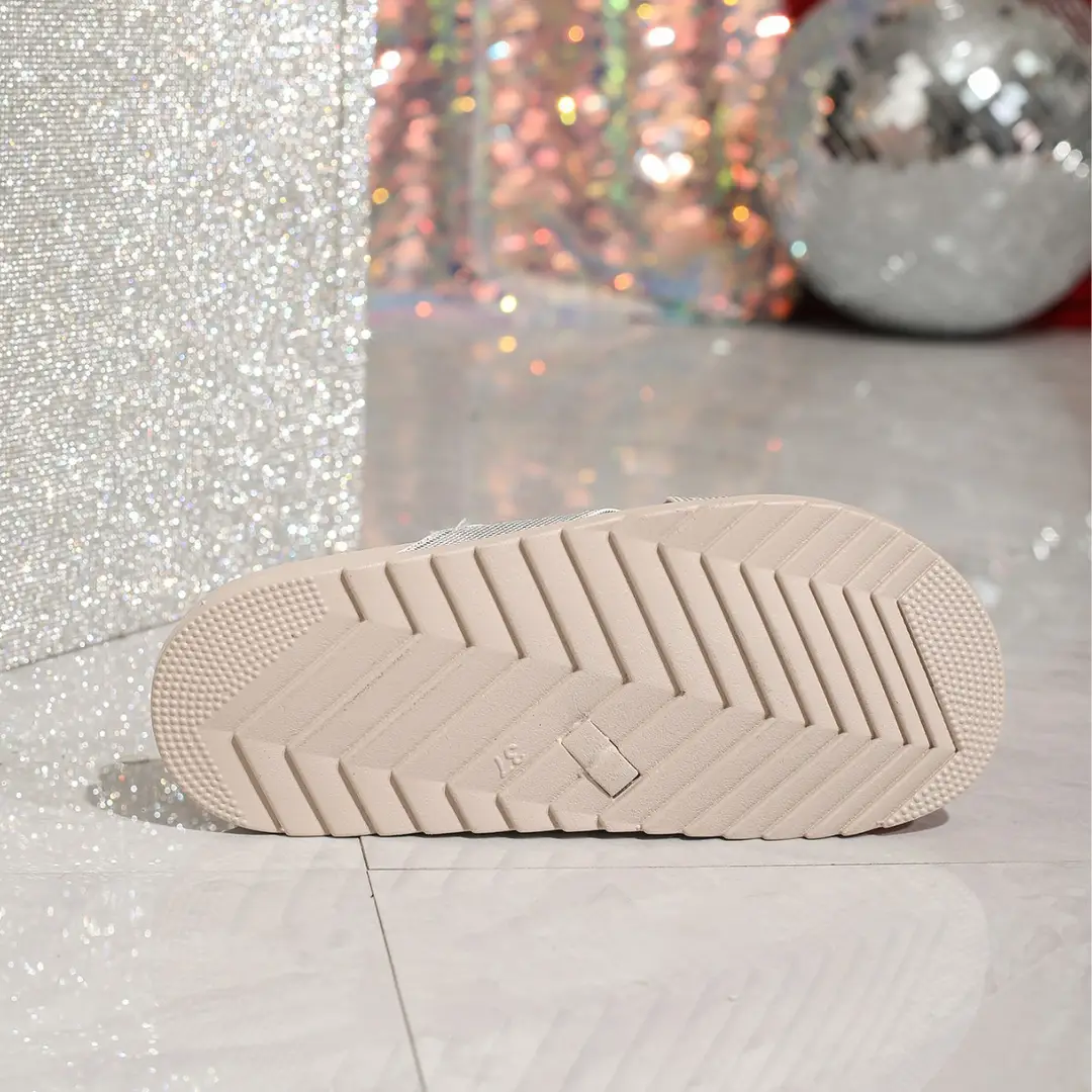 Slip-On Slippers for Indoor and Outdoor Wear, Cross-Tied Buckle Flat Shoes, Double-Layer Ivory White Flat Casual Versatile Shoes - Image 5