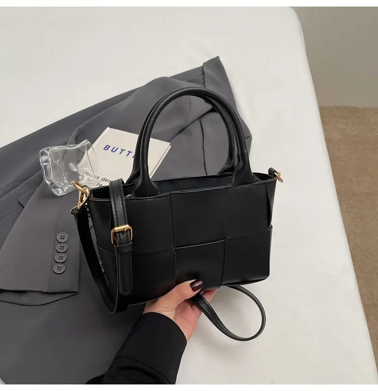 Black Woven Retro Handheld Bucket Bag for Women — feature 20
