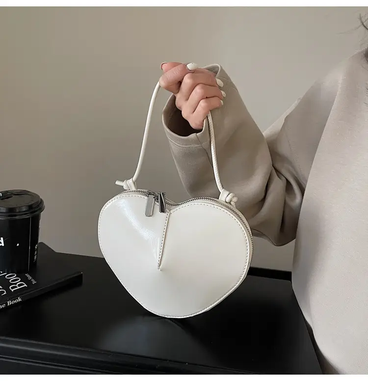 Red Heart-Shaped Women's Shoulder Bag — feature 31