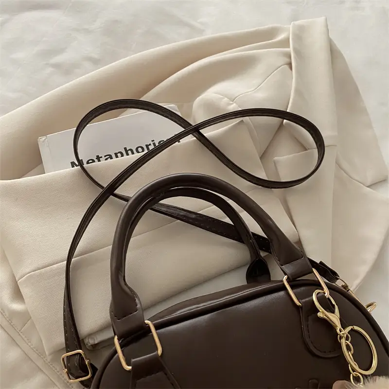 Retro Brown Leather Shoulder Bag with Gold Zip - Image 8
