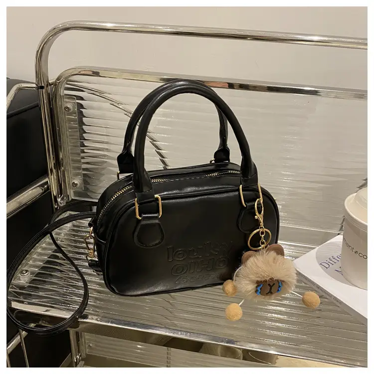 Retro Brown Leather Shoulder Bag with Gold Zip — feature 10