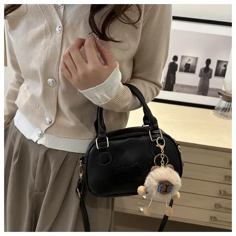 Retro Brown Leather Shoulder Bag with Gold Zip — feature 19