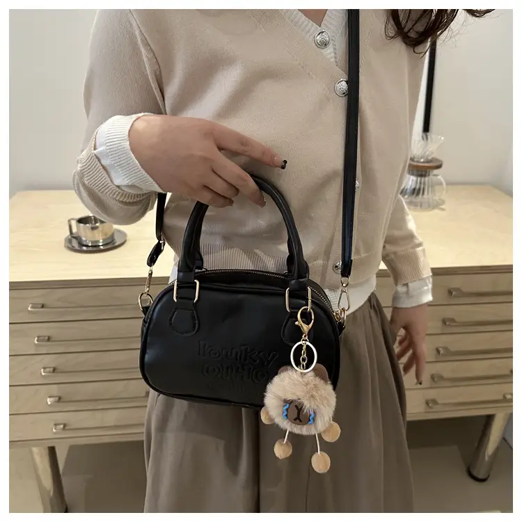 Retro Brown Leather Shoulder Bag with Gold Zip — feature 24