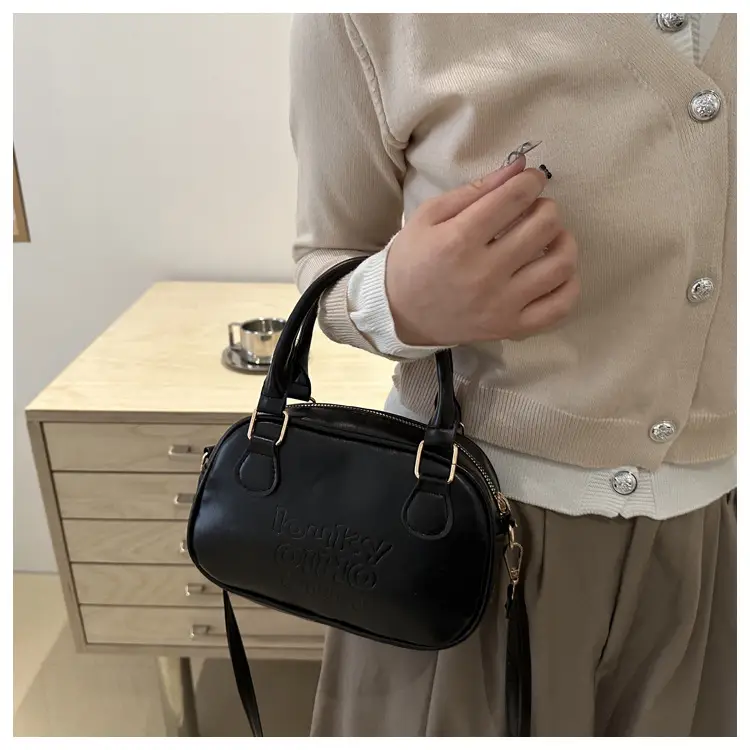 Retro Brown Leather Shoulder Bag with Gold Zip — feature 28