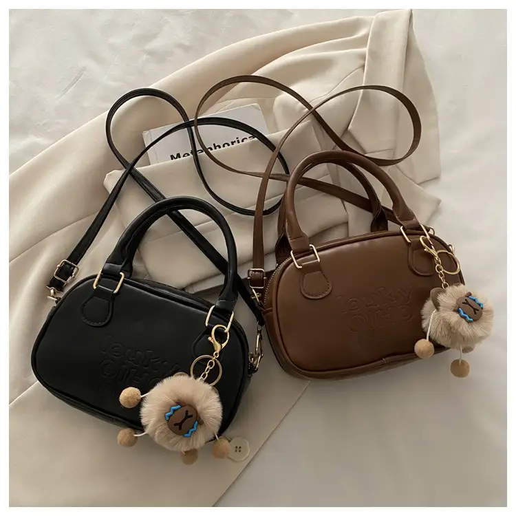 Retro Brown Leather Shoulder Bag with Gold Zip — feature 29